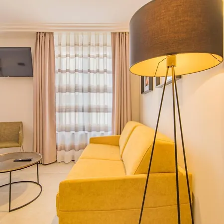 Hotel Vesci Faventia 3*
