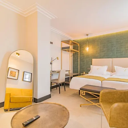 Hotel Vesci Faventia 3*